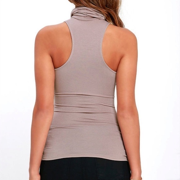 Lulu’s Alive and Kicking Sleeveless Turtleneck Top Cloudy Gray sz XS - Picture 4 of 9